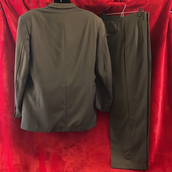 ALBERT NIPON GOLDEN FIL SUIT SET - Picture 3 of 8